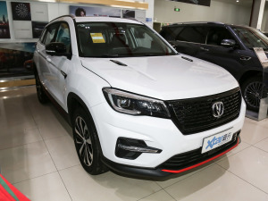2021款荣耀百万版 1.5T 自动领航型 整体外观