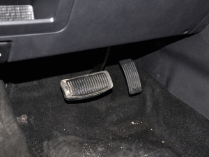 20211.5L Ԅ(dng)M(jn)ȡ g