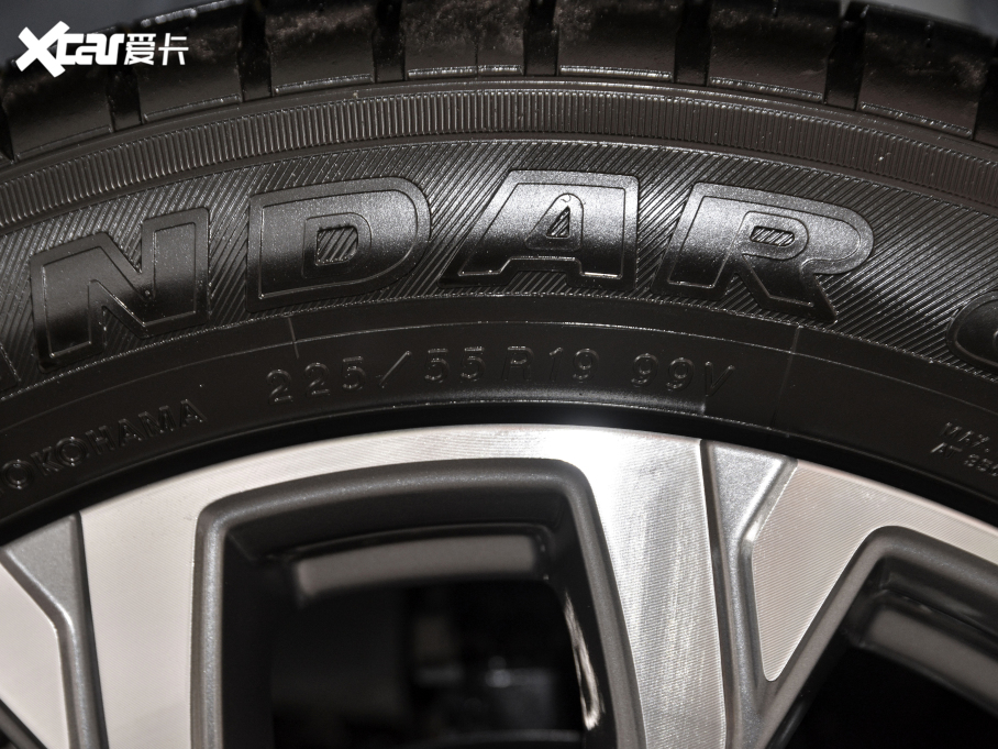 2021LCS85 COUPE 2.0T ԄF