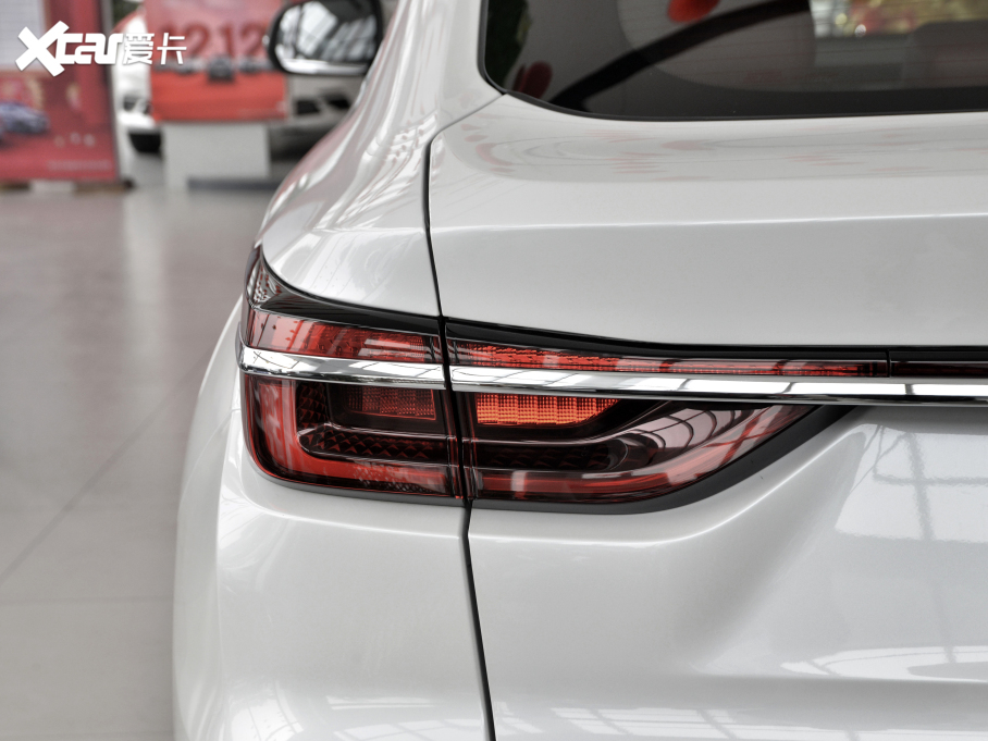 2021LCS85 COUPE 2.0T ԄF