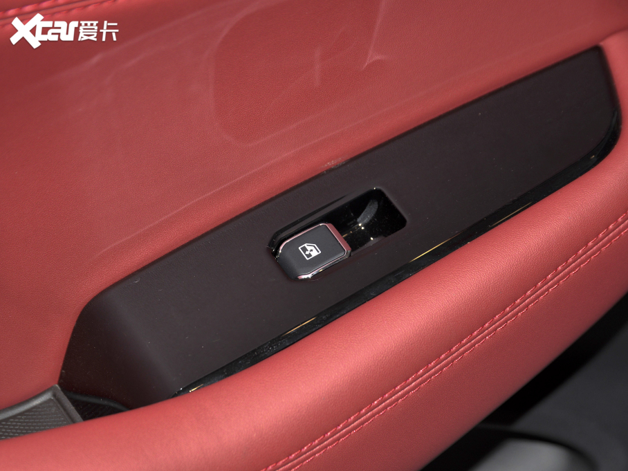 2021LCS85 COUPE 2.0T ԄF