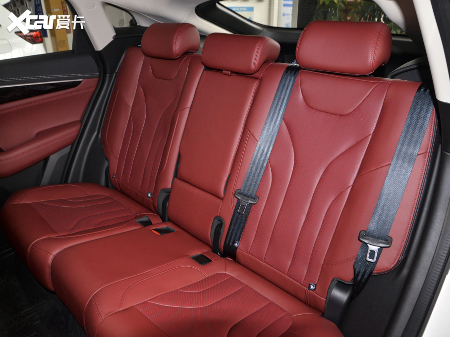 2021LCS85 COUPE 2.0T ԄF