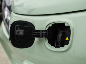 2021 ʿ F (31.18kWh) ^