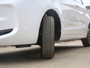 2021 ʿ F (31.95kWh) ^