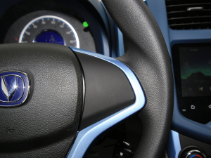 2021 ʿ F (31.95kWh) п؅^