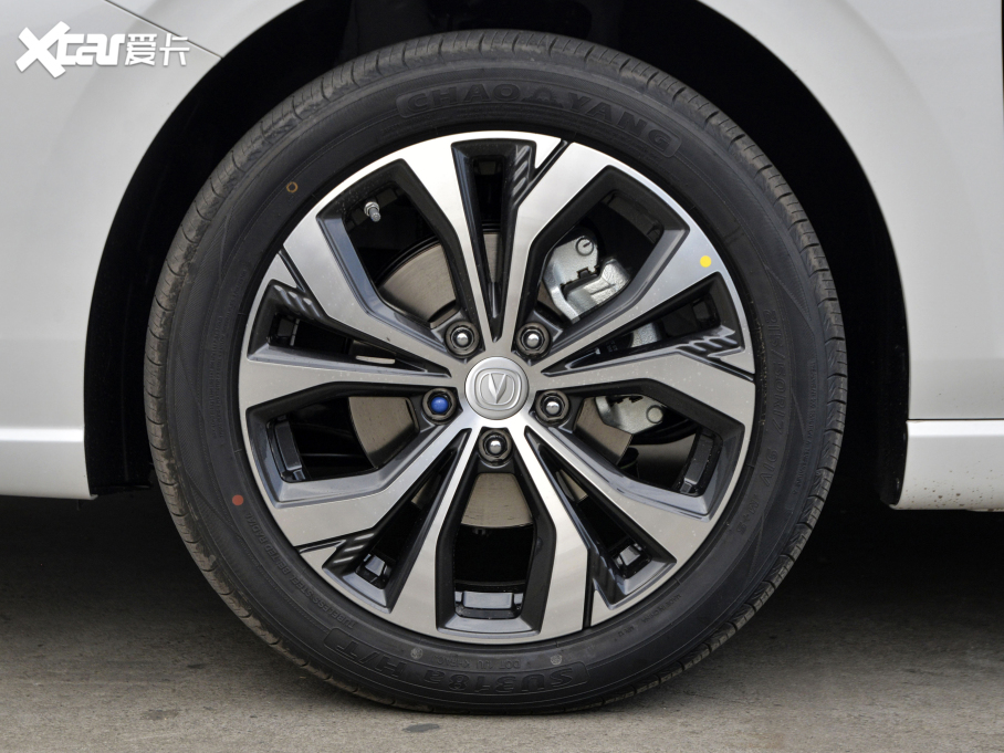 2021݄ PLUS {LNE 1.4T GDI DCTŞ