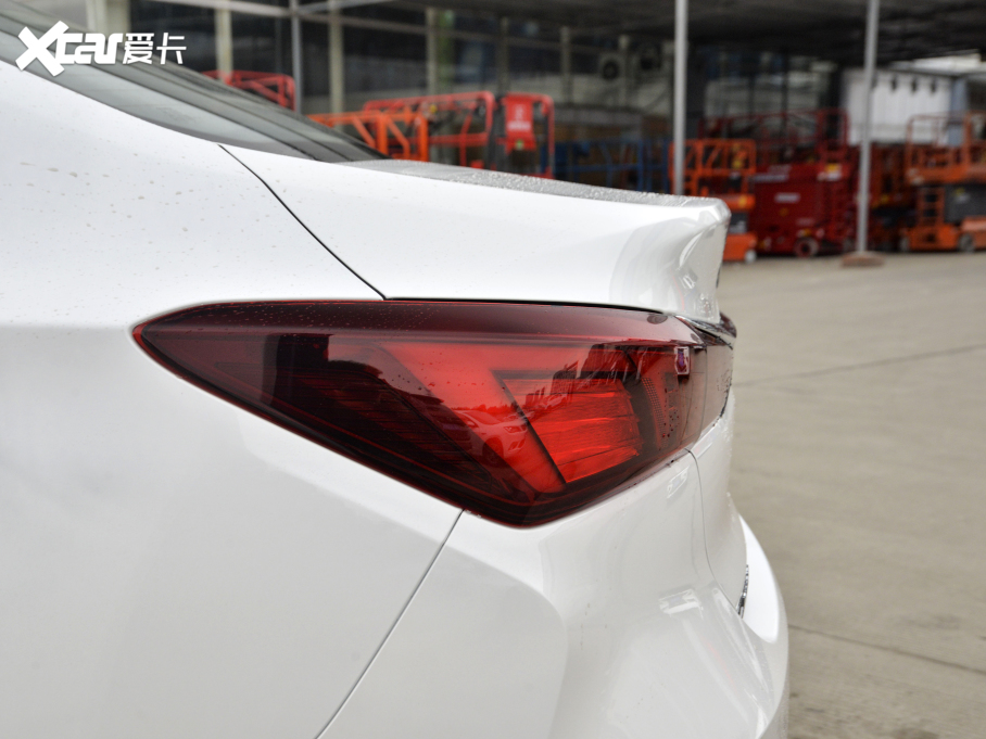 2021݄ PLUS {LNE 1.4T GDI DCTŞ