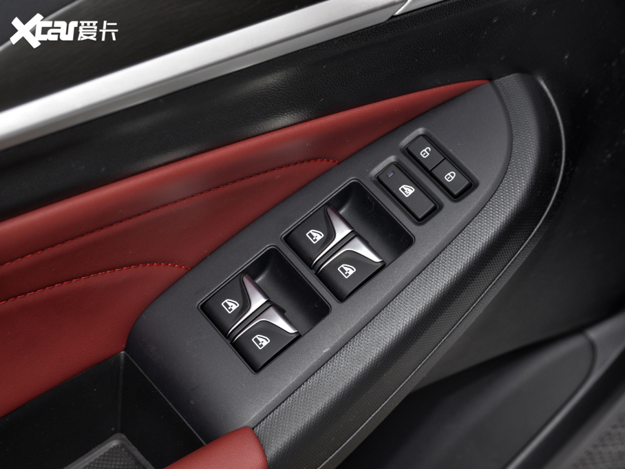 2021݄ PLUS {LNE 1.4T GDI DCTŞ