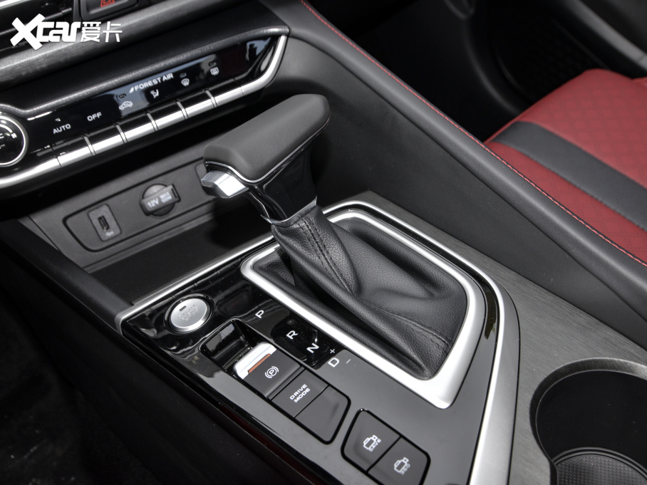 2021݄ PLUS {LNE 1.4T GDI DCTŞ