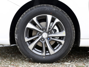 2021款PLUS 1.6L GDI CVT豪华型 轮圈