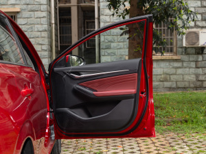 2021PLUS {LNE 1.4T GDI DCTF g