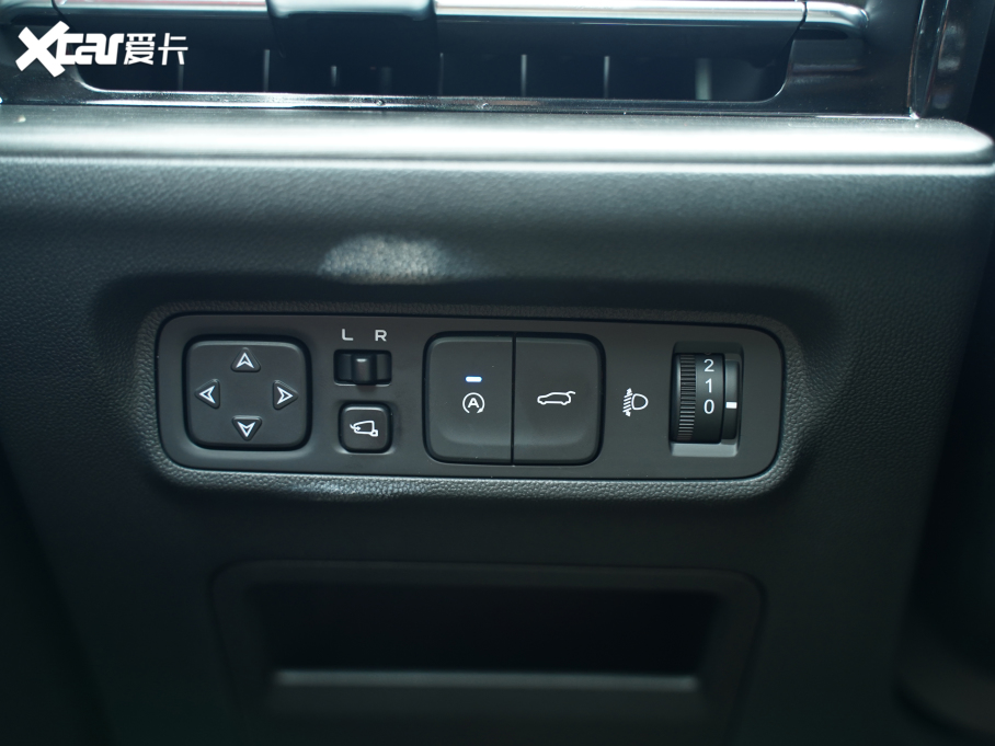 2022���L��CS55 PLUS �ڶ��� 1.5T DCT�I����