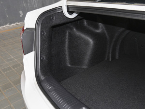 2021款1.6L 自动豪华型 空间座椅
