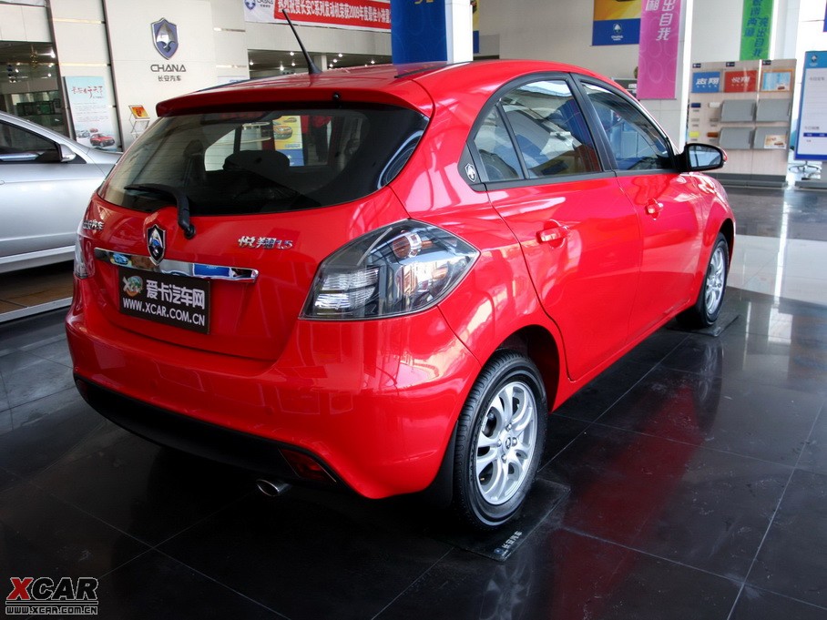 2010���Ɏ� 1.5L �ք����F��
