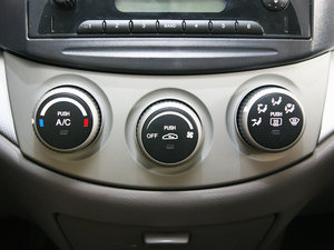 2010款1.5L 手动舒适版 空调调节