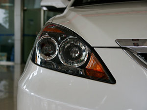 2010款1.5L 手动舒适版 细节外观