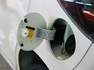 2010款1.5L 手动舒适版 油箱盖