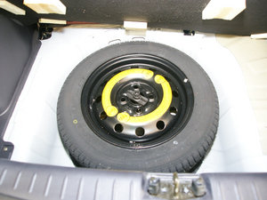 2010款1.5L 手动舒适版 备胎