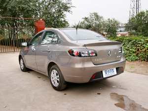 2009款三厢 1.5L 自动尊贵版 整体外观
