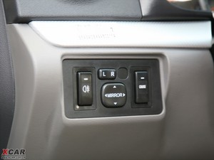 2010款1.5L 自动豪华版 中控区