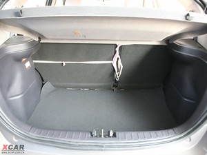 2010款1.5L 自动豪华版 空间座椅