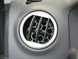 2010款1.5L 自动豪华版 中控区