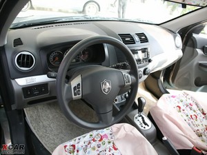 2010款1.5L 自动豪华版 中控区