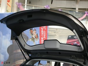 2010款1.5L 自动豪华版 空间座椅