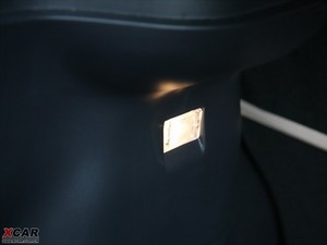 2010款1.5L 自动豪华版 空间座椅