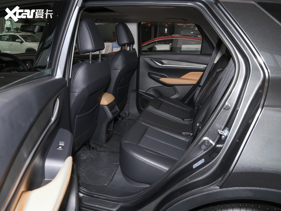 2022���L��CS55 PLUS �{�L�� 1.5T �քӺ��A��