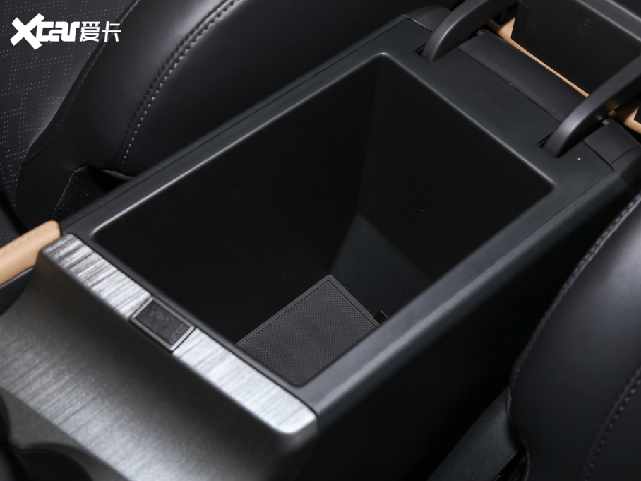 2022���L��CS55 PLUS �{�L�� 1.5T �քӺ��A��