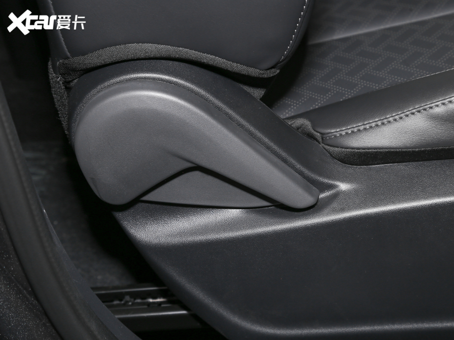 2022���L��CS55 PLUS �{�L�� 1.5T �քӺ��A��