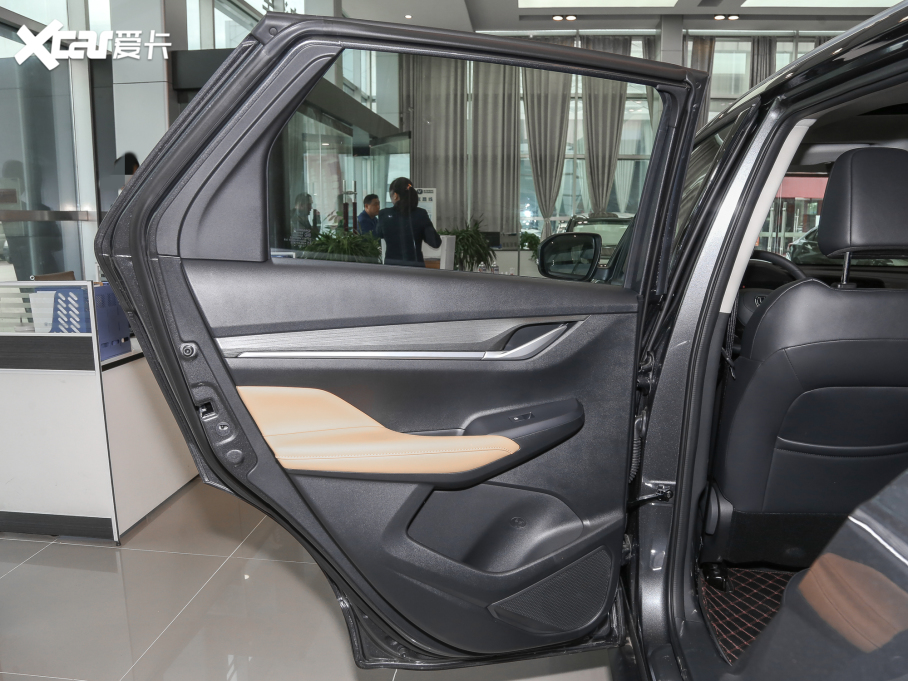 2022���L��CS55 PLUS �{�L�� 1.5T �քӺ��A��