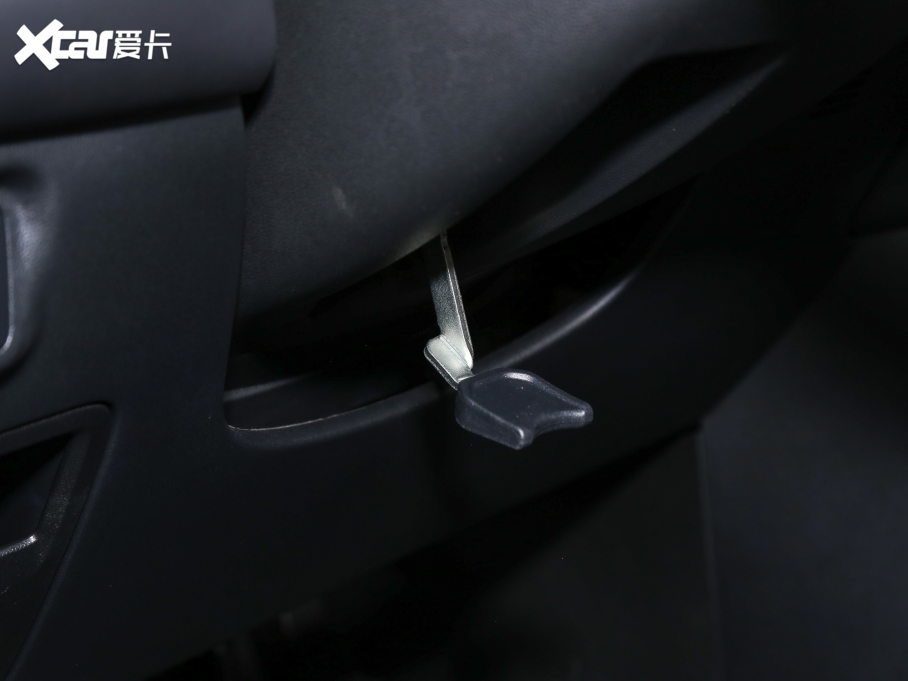 2022���L��CS55 PLUS �{�L�� 1.5T �քӺ��A��