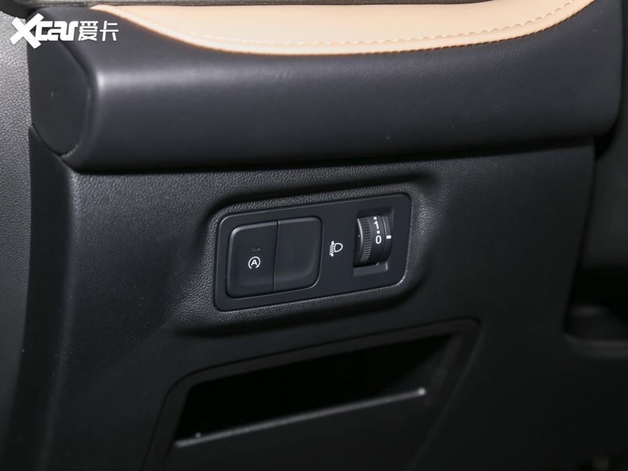 2022���L��CS55 PLUS �{�L�� 1.5T �քӺ��A��