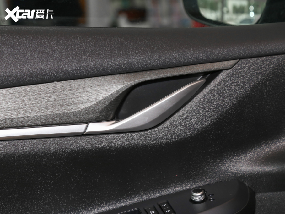 2022���L��CS55 PLUS �{�L�� 1.5T �քӺ��A��