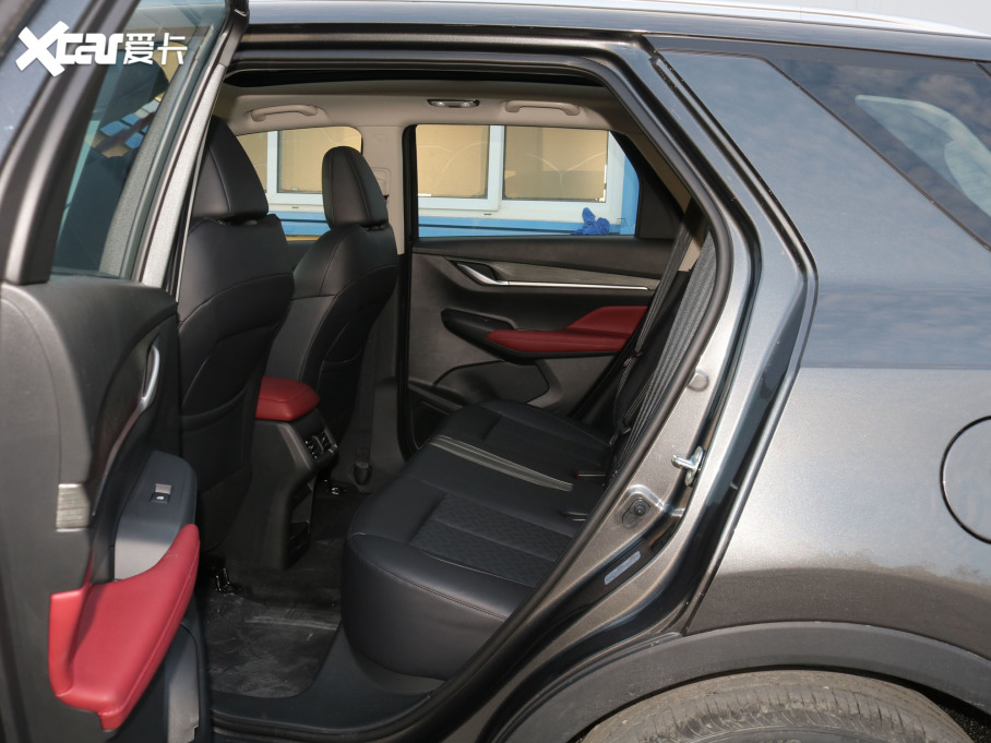 2022���L��CS55 PLUS �{�L�� 1.5T DCT���F��