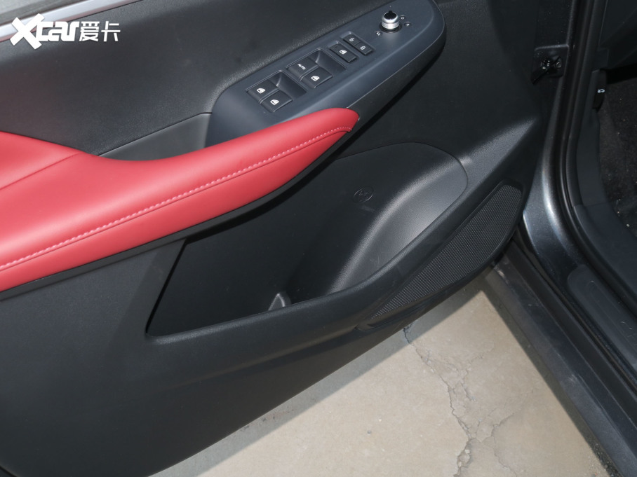 2022���L��CS55 PLUS �{(l��n)�L�� 1.5T DCT���F��