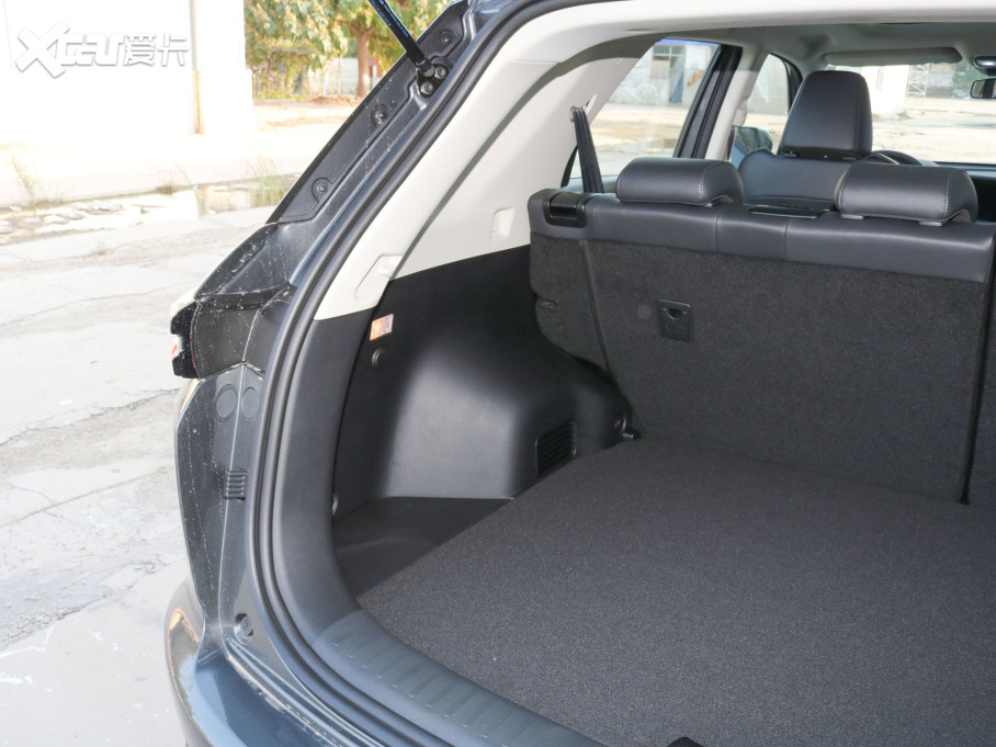 2022���L��CS55 PLUS �{�L�� 1.5T DCT���F��