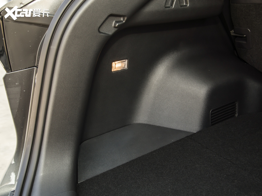 2022���L��CS55 PLUS �ڶ��� 1.5T DCT���F��