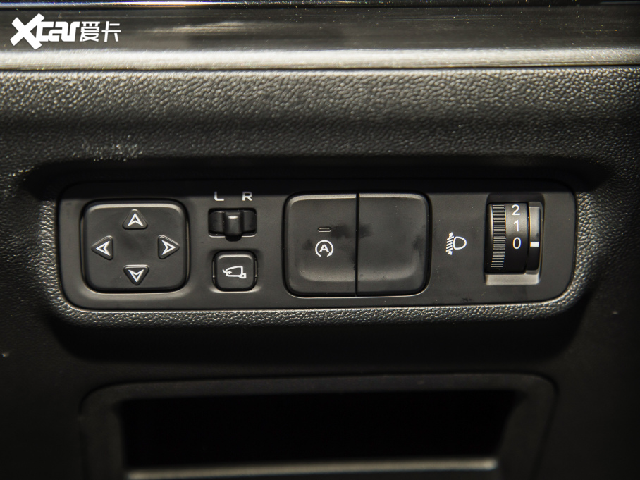 2022���L��CS55 PLUS �ڶ��� 1.5T DCT���F��