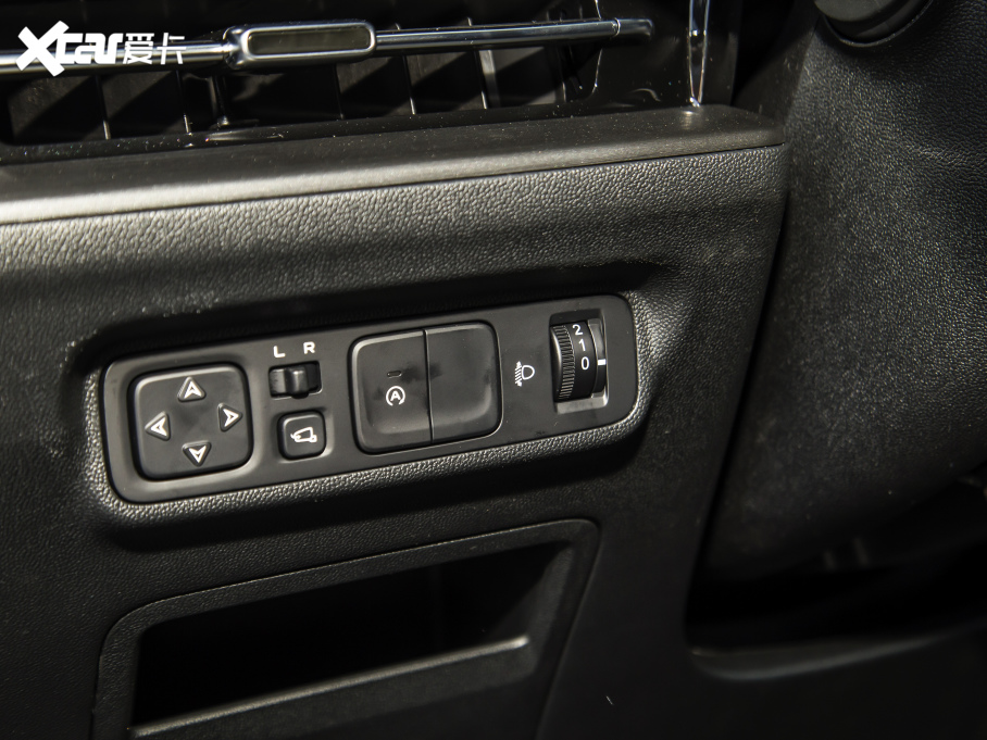 2022���L��CS55 PLUS �ڶ��� 1.5T DCT���F��