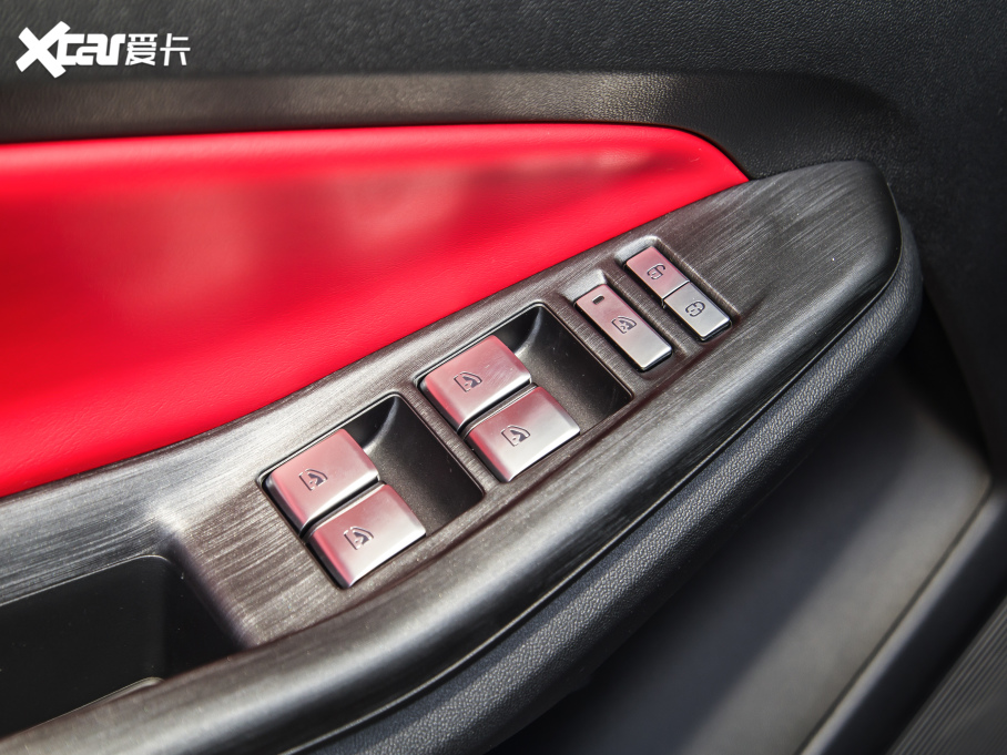 2022���L��CS55 PLUS �ڶ��� 1.5T DCT���F��