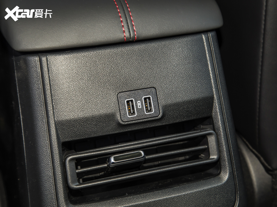 2022���L��CS55 PLUS �ڶ��� 1.5T DCT���F��