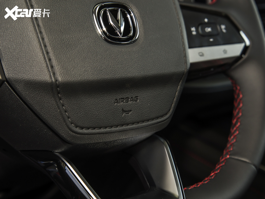 2022���L��CS55 PLUS �ڶ��� 1.5T DCT���F��