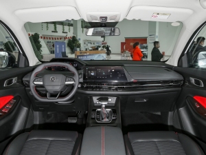 2022款第二代 1.5T DCT豪华型 内饰全景