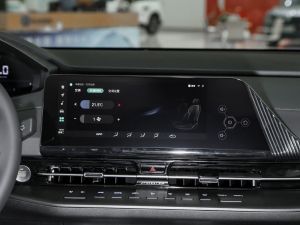 2022款第二代 1.5T DCT豪华型 中控台显示屏