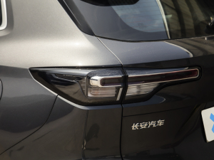 2022款第二代 1.5T DCT尊贵型 尾灯
