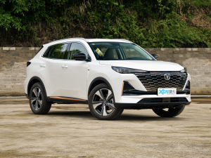 2022款第二代 1.5T DCT尊享型 右前45度