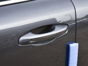 2022款第二代 1.5T DCT卓越型 主驾门拉手